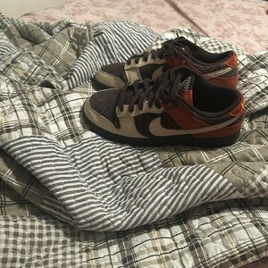 nike dunks size 10 good condition brand new